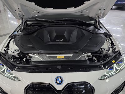 BMW I4 - 7