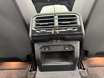 2025 BMW 5 SERIES — миниатюра 14