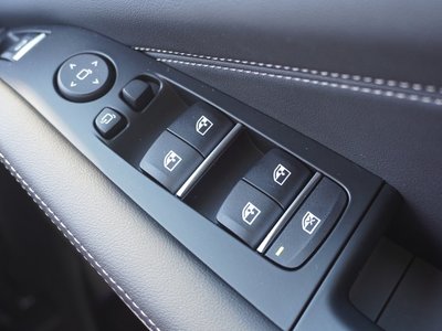 صورة مصغرة 30 لـ 2026 BMW X5