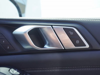 صورة مصغرة 29 لـ 2026 BMW X5