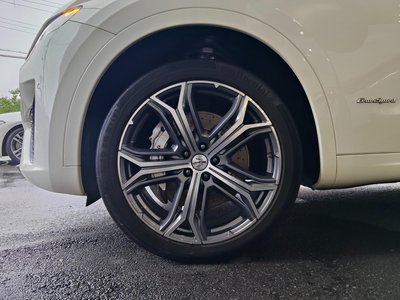 2021 Maserati LEVANTE — фото 4