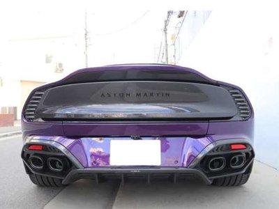 ASTON MARTIN VANQUISH - 10