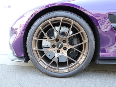 ASTON MARTIN VANQUISH - 8