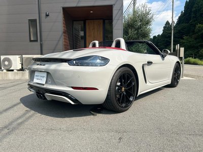 PORSCHE 718 BOXSTER - 9