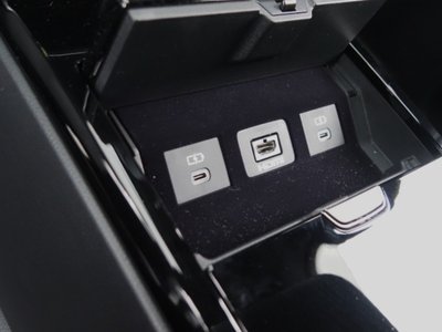 صورة مصغرة 36 لـ 2022 Lexus LX