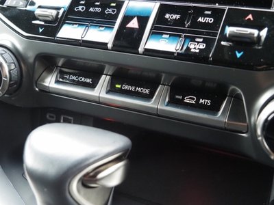 صورة مصغرة 57 لـ 2022 Lexus LX