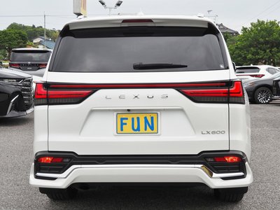 LEXUS LX - 7
