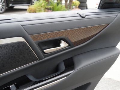 صورة مصغرة 67 لـ 2022 Lexus LX