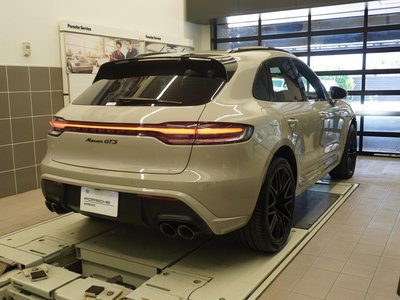 PORSCHE MACAN - 6