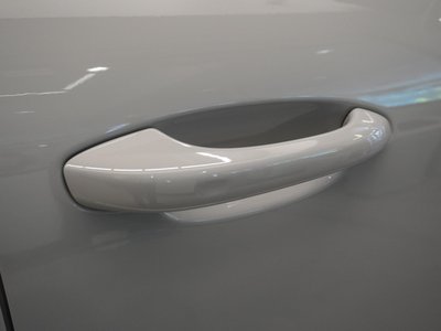 PORSCHE MACAN - 10