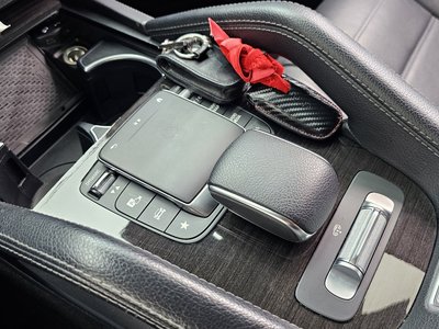 2021 Mercedes-BENZ GLE thumbnail 28