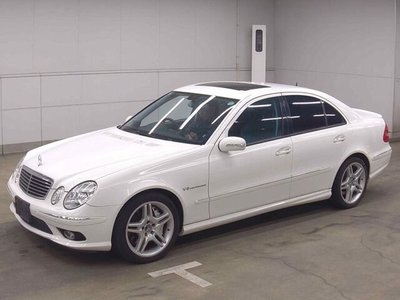 MERCEDES-BENZ E-CLASS - 4