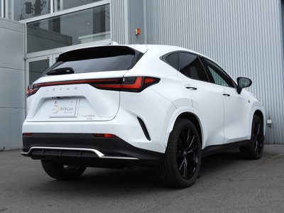 صورة 4 لـ 2023 Lexus NX