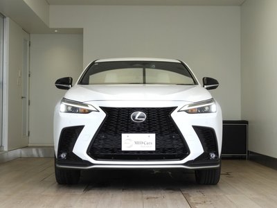 صورة 2 لـ 2023 Lexus NX