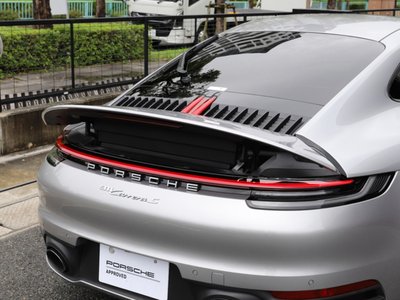 PORSCHE 911 - 9