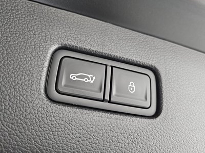 2023 Genesis GV80 thumbnail 27