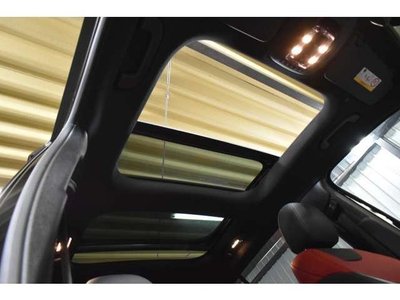 MERCEDES-BENZ GLB - 4