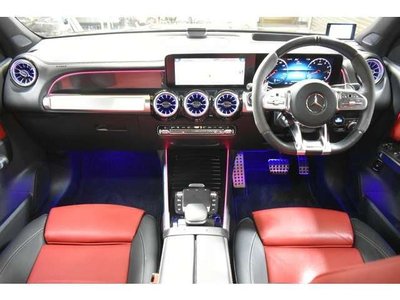 MERCEDES-BENZ GLB - 2