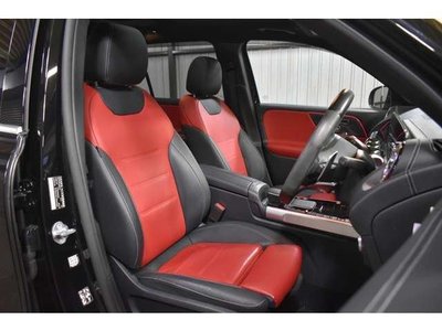 MERCEDES-BENZ GLB - 9