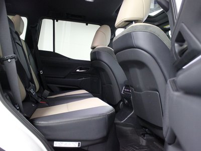 2026 Lexus GX — миниатюра 19