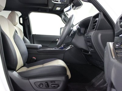 2026 Lexus GX — миниатюра 16