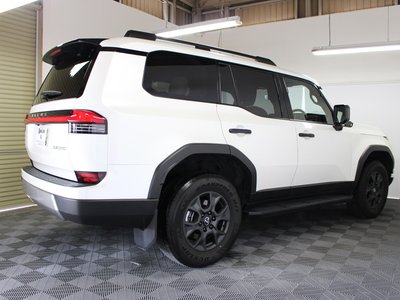 2026 Lexus GX — миниатюра 12