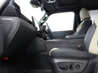 2026 Lexus GX — миниатюра 17