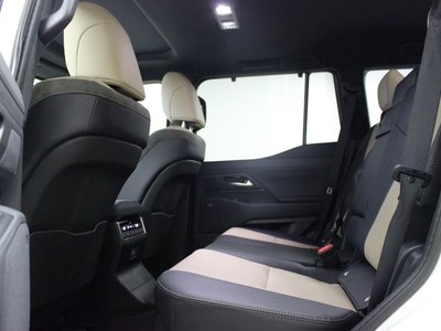 2026 Lexus GX — миниатюра 20