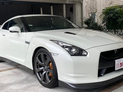 NISSAN GT-R - 3