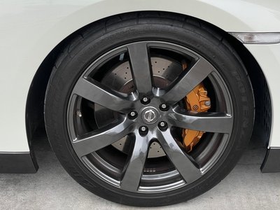 NISSAN GT-R - 5