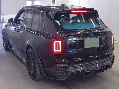 ROLLS-ROYCE CULLINAN - 2