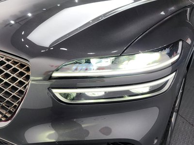 2022 Genesis GV70 photo 9
