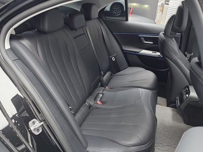 2025 Mercedes-BENZ E-CLASS — миниатюра 18