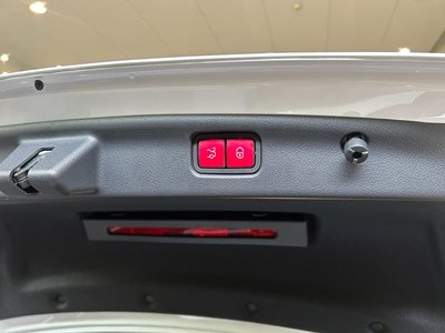 2022 Mercedes-BENZ C-CLASS — миниатюра 11