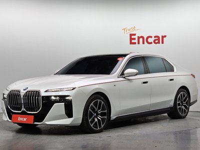 BMW I7 - 1
