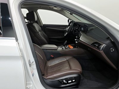 2018 BMW 5 SERIES thumbnail 11