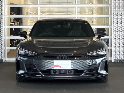 AUDI E-TRON GT QUATTRO - 4