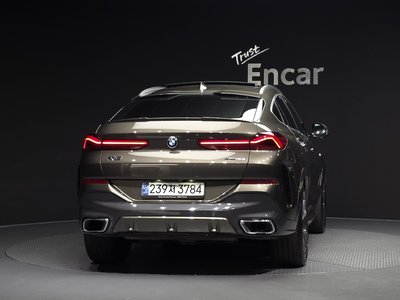 2021 BMW X6 photo 3