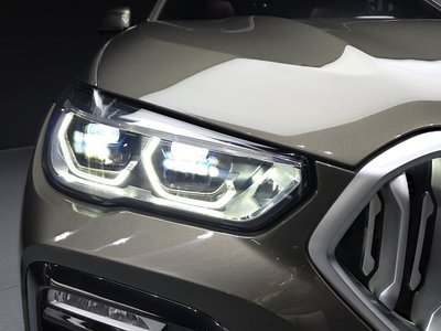 2021 BMW X6 photo 9