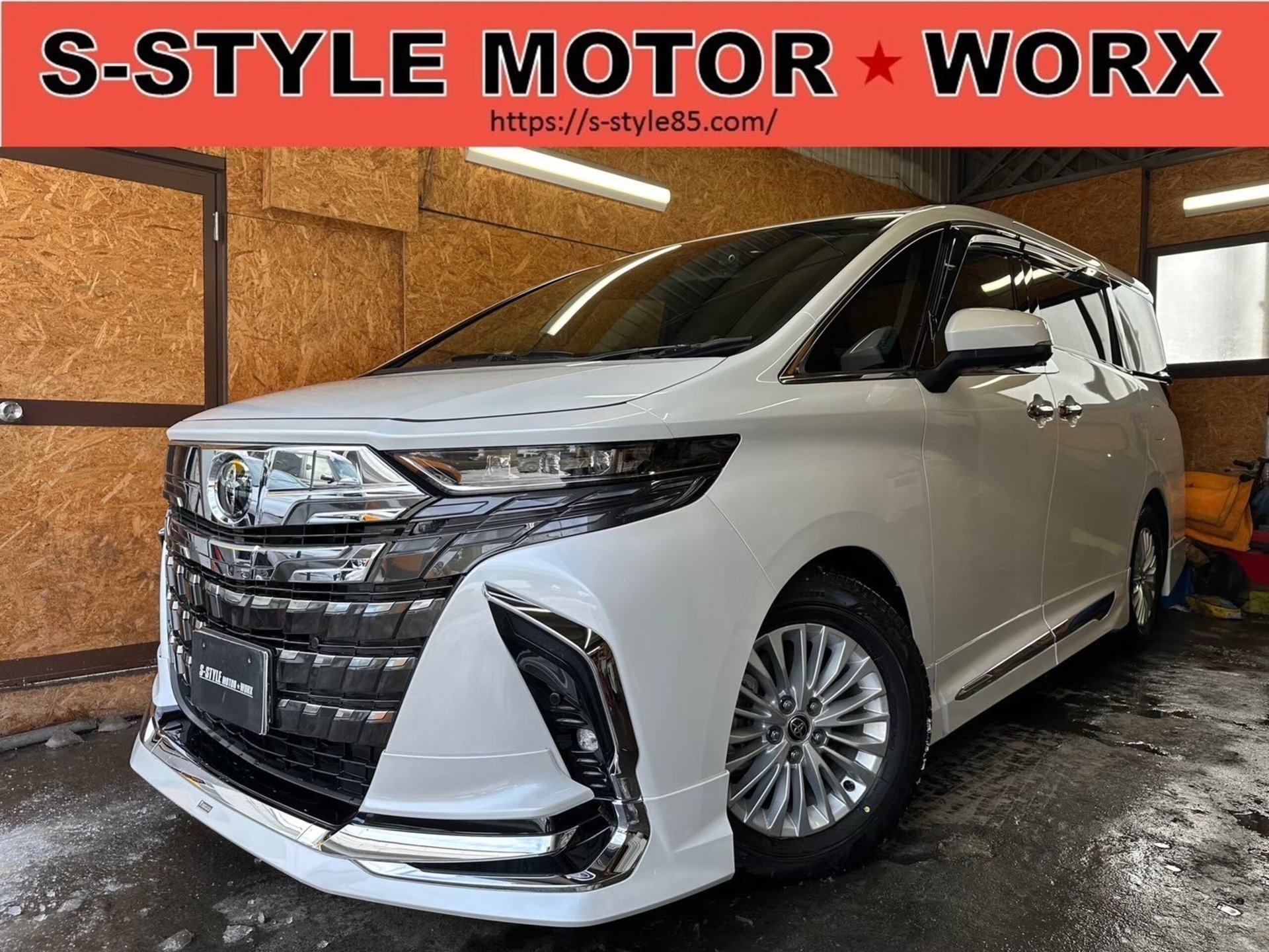 TOYOTA ALPHARD - View 1