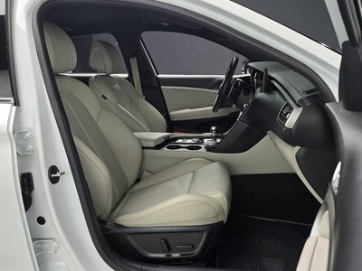 2022 Genesis THE NEW G70 SHOOTING BRAKE thumbnail 16