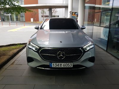 صورة 2 لـ 2024 Mercedes-BENZ E-CLASS