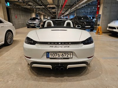 PORSCHE 718 BOXSTER - 3