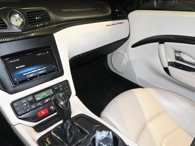 صورة 15 لـ 2014 Maserati GRANCABRIO