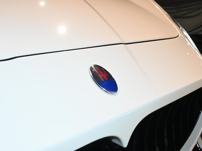 صورة 17 لـ 2014 Maserati GRANCABRIO