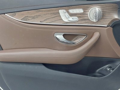 MERCEDES-BENZ E-CLASS - 9