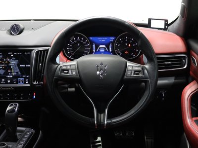 2021 Maserati LEVANTE — миниатюра 24