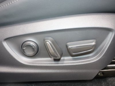 TOYOTA CROWN ESTATE - 8