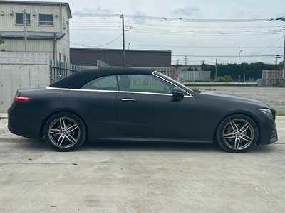 MERCEDES-BENZ E-CLASS CABRIOLET - 4