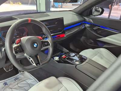 2025 BMW M5 照片 9